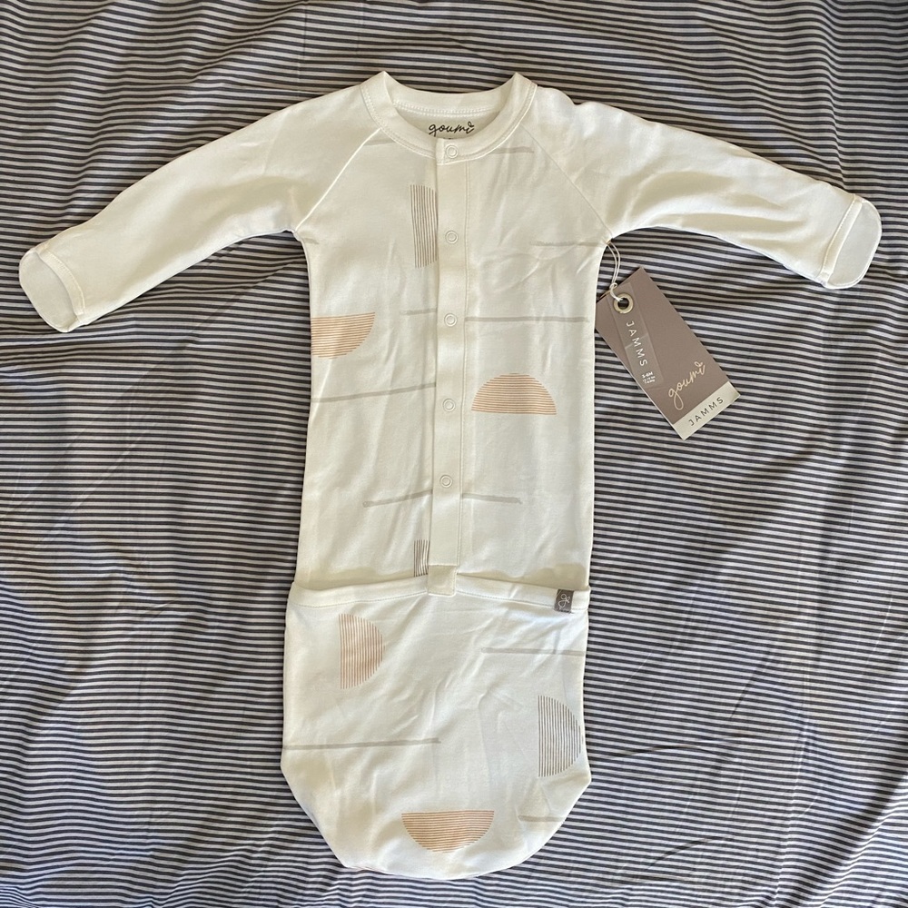 Goumi gown